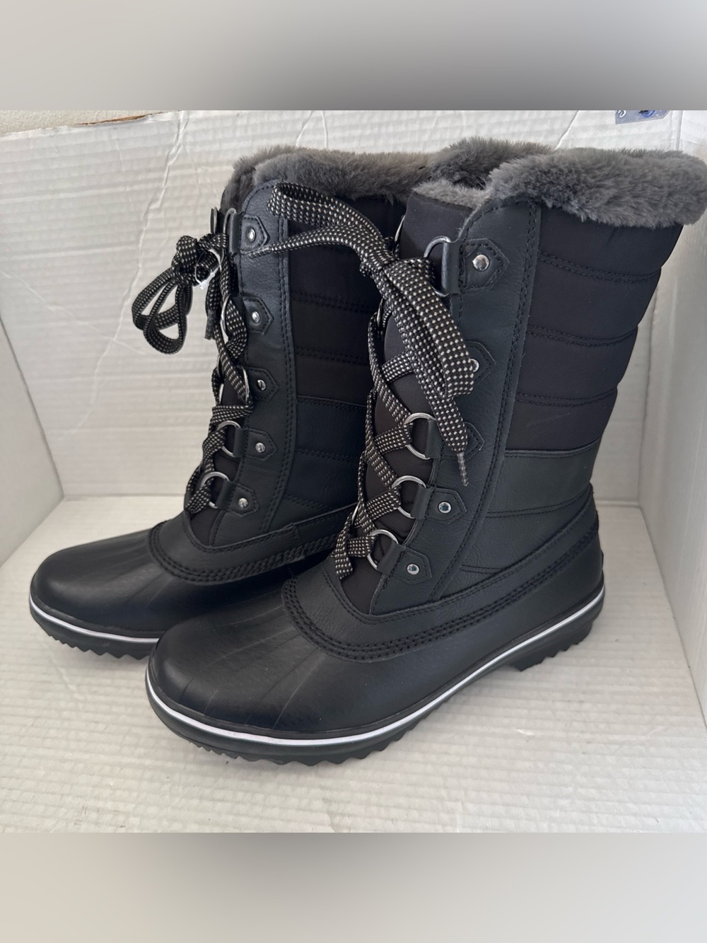 JBU by Jambu Women's Siberia Water Resistant Snow Boot Black Size 8